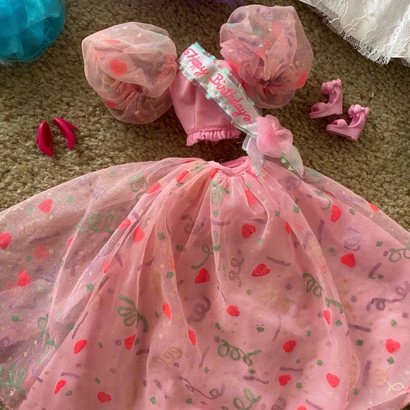 Barbie Bundle 💓 - Picture 5 of 7